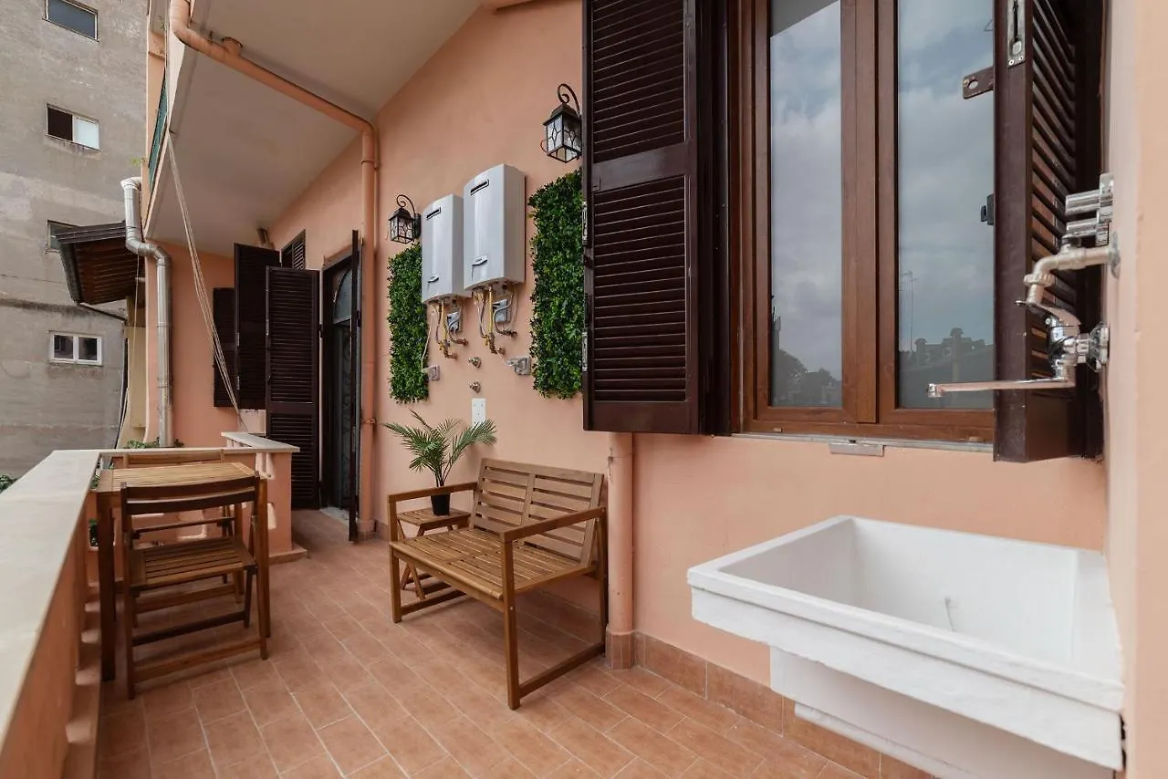 Domus Solis Trastevere Rom Italien